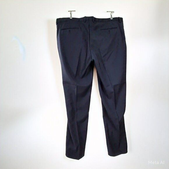 Giorgio Armani Men's Wool Dress Pants - Made in Italy - Picture 2 of 8